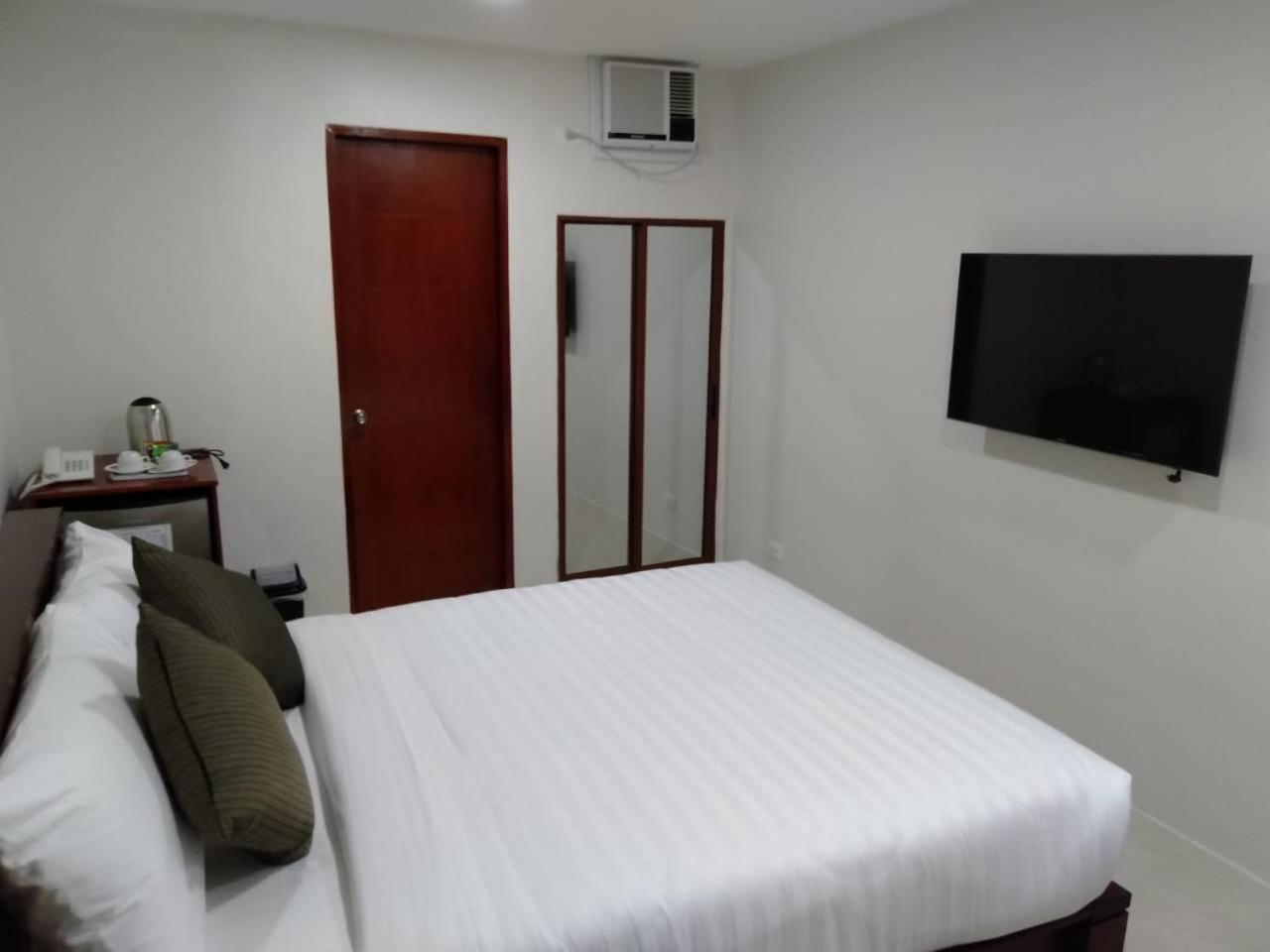 Nirvana Resort Puerto Galera Bagian luar foto