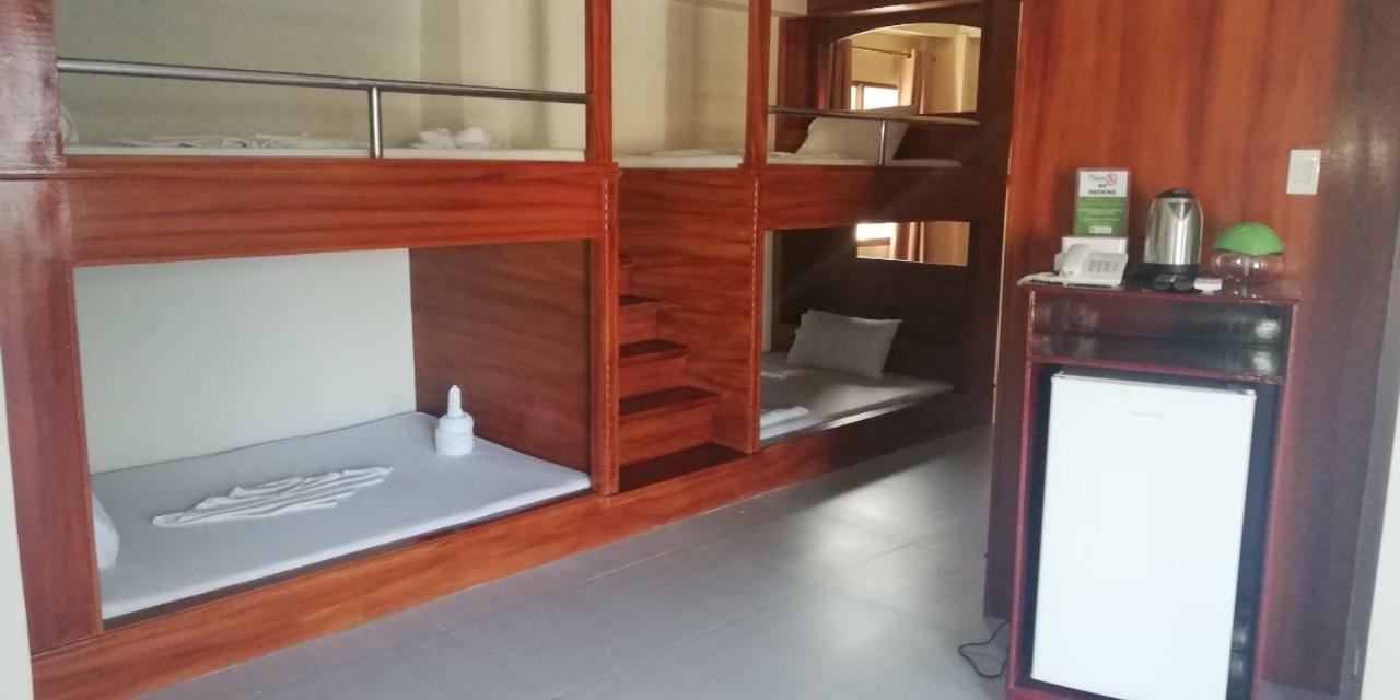 Nirvana Resort Puerto Galera Bagian luar foto