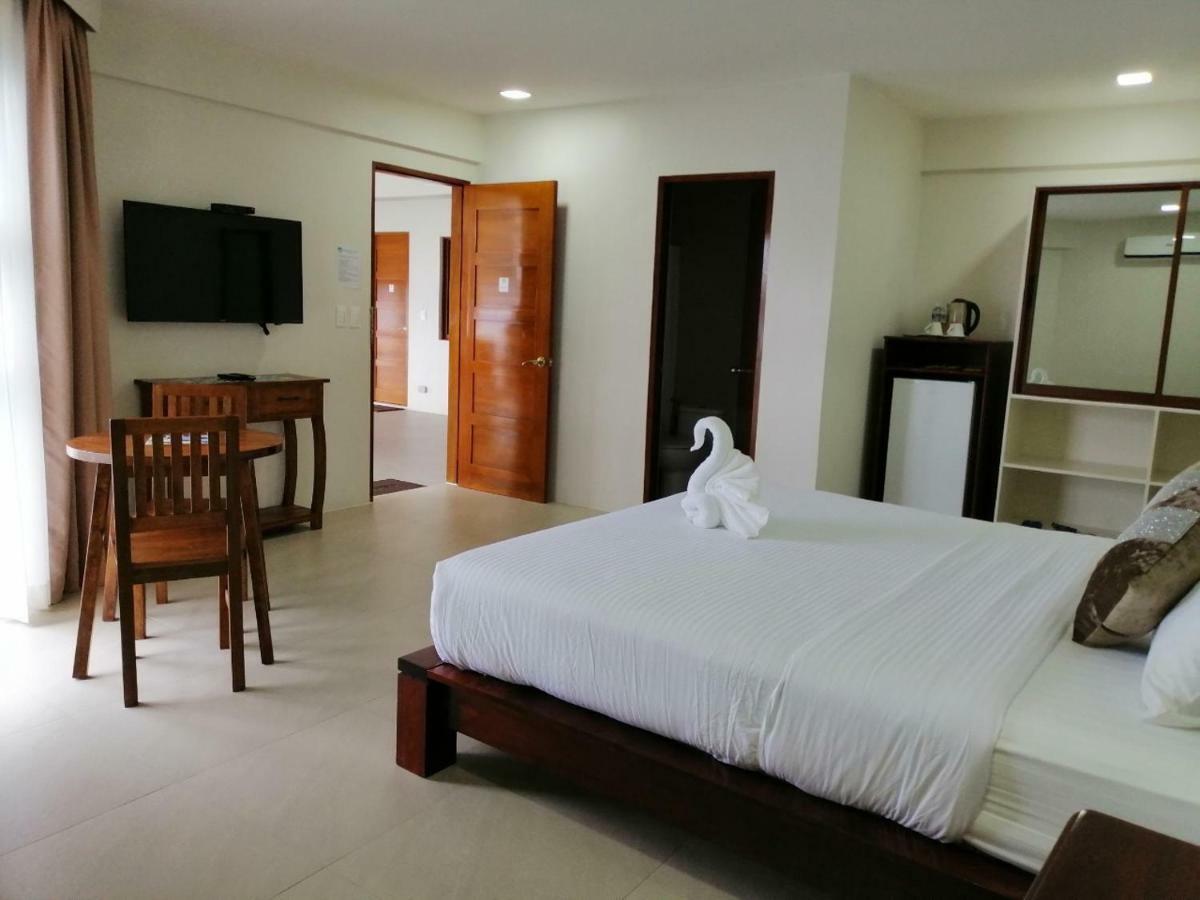 Nirvana Resort Puerto Galera Bagian luar foto